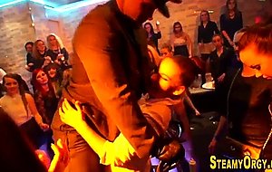 Wam amateurs sucking dick