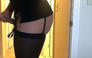 Amateur crossdresing masturbation