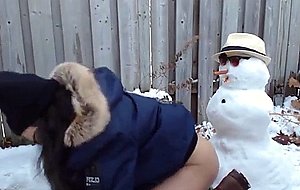 Sweetpee fucks a snowman