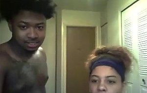Cam head from yella with beautifull tits