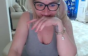 Adorable Busty Camgirl On Homemade Action