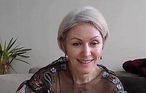 Squirt Blonde Camgirl Makes Everything Wet