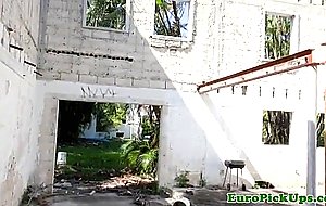 Pierced babe pickedup outdoors before sex