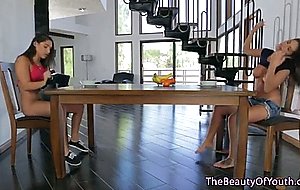 Lesbian teen pussylicked by stunning stepmom