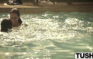 BFFs Eva and Riley share a thick cock up their assholes