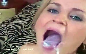 Blondie Opens Wide For Cumming Cocks In 3way