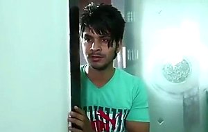 Busty desi aunty enjoyed in bathroom