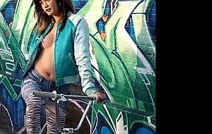 Hot teen gfs on bikes!