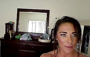 Hollie webcam  