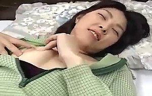Shy Japanese chick gets fingered