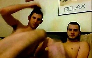 Twinks have sex on cam