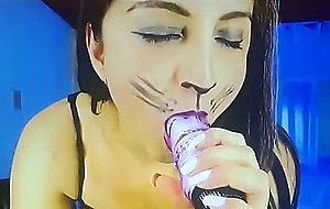 Sammy golden kitty vibrator suck 