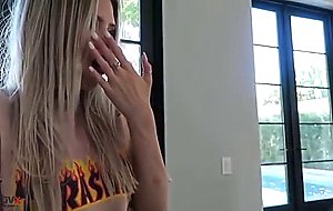 Sexy youtuber burping and farting  