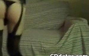 Crossdresser shaking ass