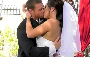 Bride has her cock sucked