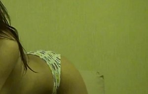 Yo skinny chick is sweet honey amateur porno