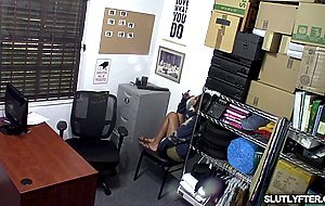 Petite black teen Vienna Black gets her trimmed pussy rammed