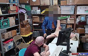 Securitys Hard Cock Rapidly Pounds on Her Cunt