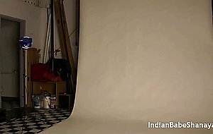 Indian sweet stripper babe shanaya naked photo shoot