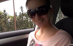 Skinny teen anhalterin vaginal und anal gefickt