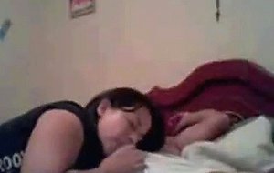 Good wife sucks her man on omegle