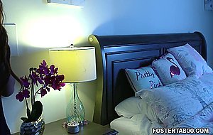 Vanna let Calvin fucked her to let her stay in the house