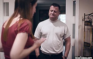 Afraid teen needs help from a guy and she got fucked