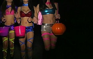 Young teen girl trick-or-treating with her friends gets treated to a huge dick – Naked Girls