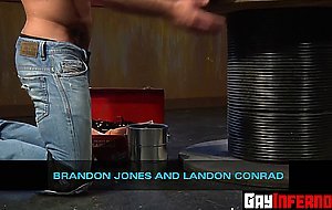 Muscle hunk Landon Conrad fucks Brandon Jones hole with a dildo