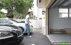 Sexy babe Jessa Blue waits for her boyfriend with her ass out on the bed