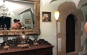 Carol jugando con el palo