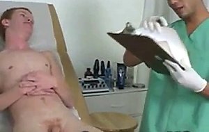 Hot hunk doctor gives hunk patient a handjob