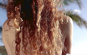 Curly teen Heidi Romanova revealed her amazing body and perfect big ass