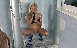 Slutty blonde babe lea lexus masturbates in the shower