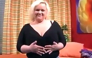 Blonde fatty milf masturbate