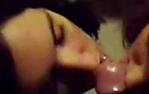 Amateur girl homemade 1239  2 tongues, 1 cock