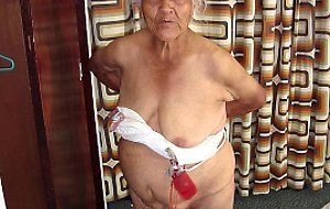 HELLOGRANNY Latin Grannies Online And Willing Compilation
