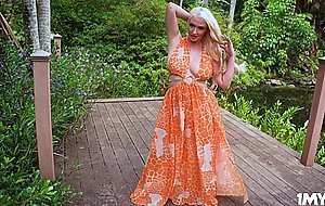 After MYLF Kate Dee dances in a flowy dress she heads inside the house for Brick to penetrate her