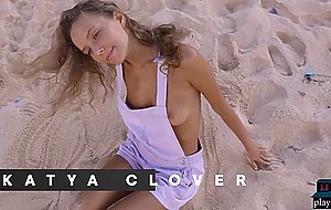Russian MILF beauty Katya Clover in a shoot with Playboy underwater