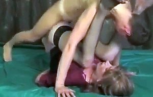 Dressing to pay the rent 02