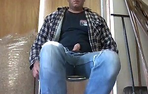 Str8 bear daddy stroke at work