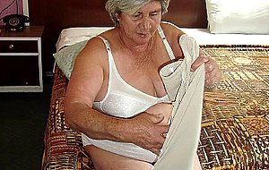 HELLOGRANNY Latin Grannies Show Curves In Home Pictures