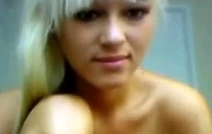 Blonde amateur webcam teen dancing naked