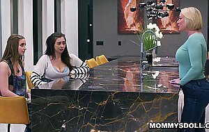 Teens wants a threesome with their stepmom