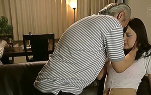 Shkd-881 my daughter's best friend is someone i've watched ever since she was little, and now she's