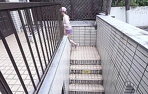 Sw-942 a dirty mother and daughter have moved into the house next door! i was seduced by her
