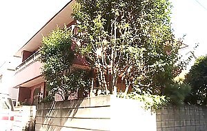 Roe-138 a married woman who has both adult sex appeal and cuteness that makes her college student