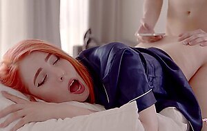 Mollyredwolf, thanked him for the gift with passionate sex, monsterpub