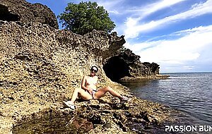 Passionbunny, honey walking with passionbunny and public orgasm near blue sea 2