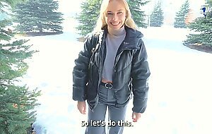 Marimoore, sucked a stranger's big cock in the park and went to his place for a intense fuck